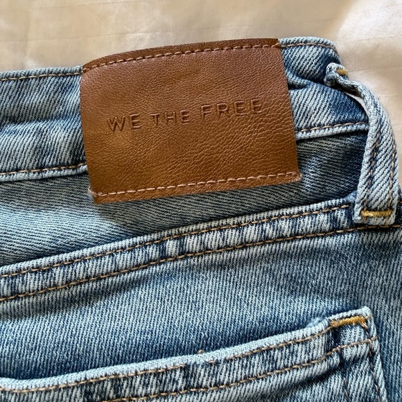 Free People We The Free Emre Y2K Low Rise Bohemian Flare Jean size 28 - Picture 3 of 9